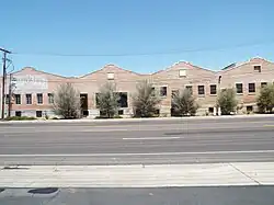 Full view of the Citrus Growers Warehouse (1930)