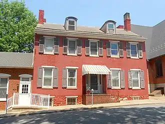 House near the courthouse