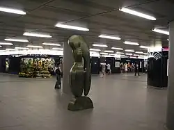Museumsquartier station sculpture
