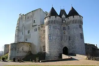 Château Saint-Jean in Nogent-le-Rotrou