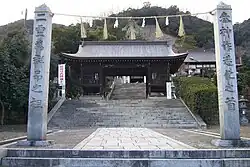 A shime torii