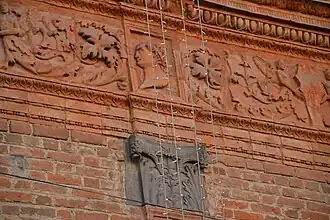 Façade decorations: detail.