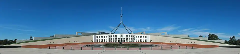 Parliament House, Canberra, Pano jjron 25.9.2008-edit1