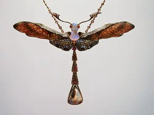 Insects – Libelle ('Dragonfly'), pendant made of gold, opal, enamel, rubies and diamonds by Philippe Wolfers (1902)