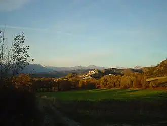A view of the village and the surrounding area in Curbans