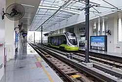 Nanhai Tram Line 1 platforms