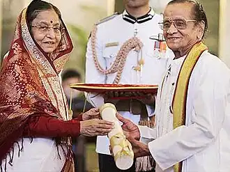 President Pratibha Patil presents Padma Shri to Ramachandra Subraya Hegde Chittani at Padma Awards ceremony at the Rashtrapati Bhavan in New-Delhi (2012)