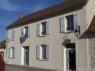 The town hall in Prunay-en-Yvelines