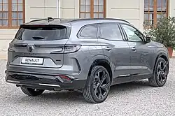 Rear view (pre-facelift)