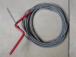 Simple auger lacking a case