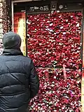 Love locket wall beneath the balcony, Verona