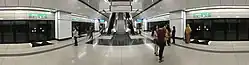 Panoramic shot of the platform level of the station.