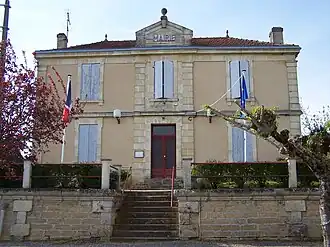 The town hall in Saint-Germain-de-Grave