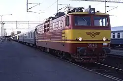 Sr1 3046 in its second livery at Oulu, 14 June 1986