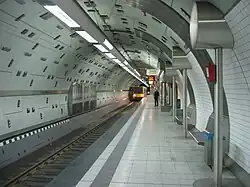 Platforms at Kaiser-Wilhelm-Park