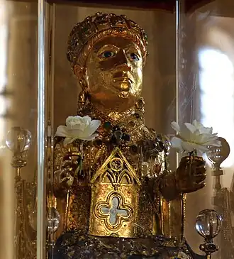 Golden statue reliquary of Sainte-Foy (October 6, 2013)
