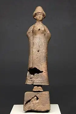 Statuette of the goddess Lama, probably made in a workshop on the outskirts of Mesopotamia. Isin-Larsa period (2000-1800 BC). Royal Museums of Art and History - Brussels
