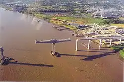 Under construction (1999).