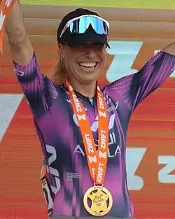 Mavi García celebrating her stage win at the 2025 Tour de France Femmes
