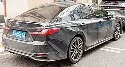 Toyota Camry 2.0H SE Rear view (MXVH80; China)
