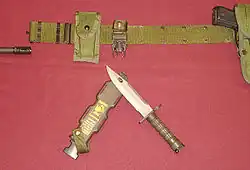M9 bayonet in wire-cutter configuration
